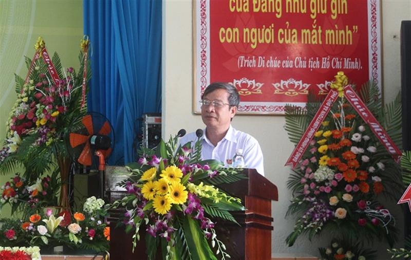 Ảnh: Đồng chí Ngô Xuân Hiển - Tỉnh ủy viên, Bí thư Huyện ủy, Chủ tịch Hội đồng nhân dân huyện phát biểu kết luận hội nghị
