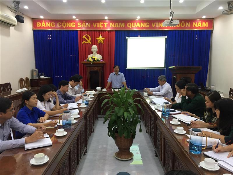 Đồng chí Dương Hùng Cường – Phó Bí thư Huyện ủy phát biểu tại hội nghị