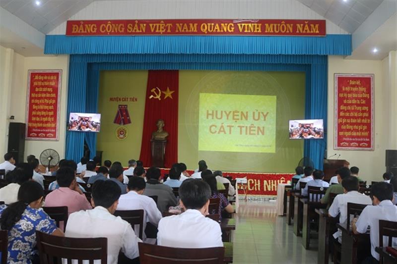 Ảnh: Toàn cảnh Hội nghị tại điểm cầu Cát Tiên