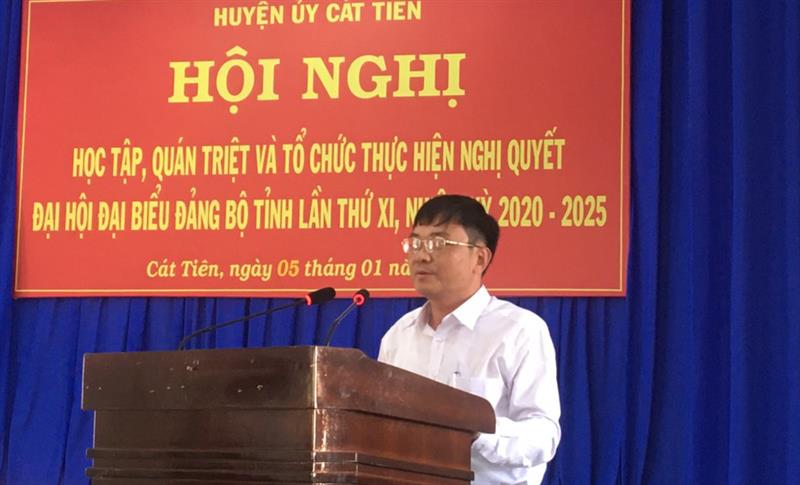 Đ/c Nguyễn Hoàng Phúc - Phó Bí thư Huyện ủy, Chủ tịch Ủy ban Nhân dân huyện (ảnh TC)